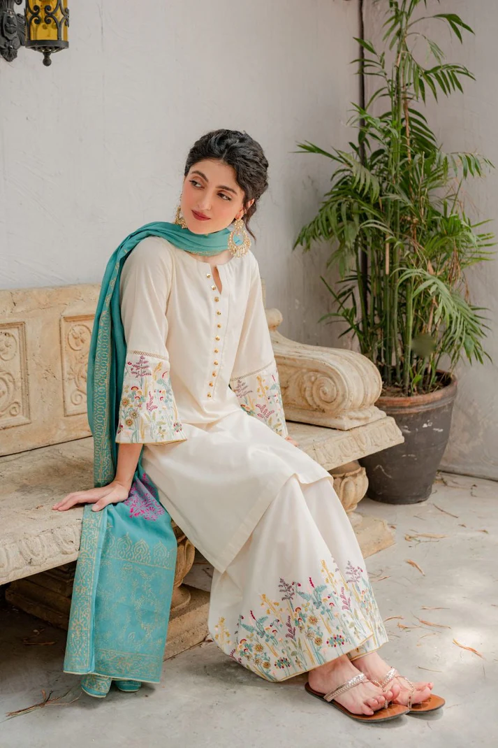 Lawn 3PC Embroidered Shirt with Digital Printed Jauqard Dupatta- 5018 - Image 3