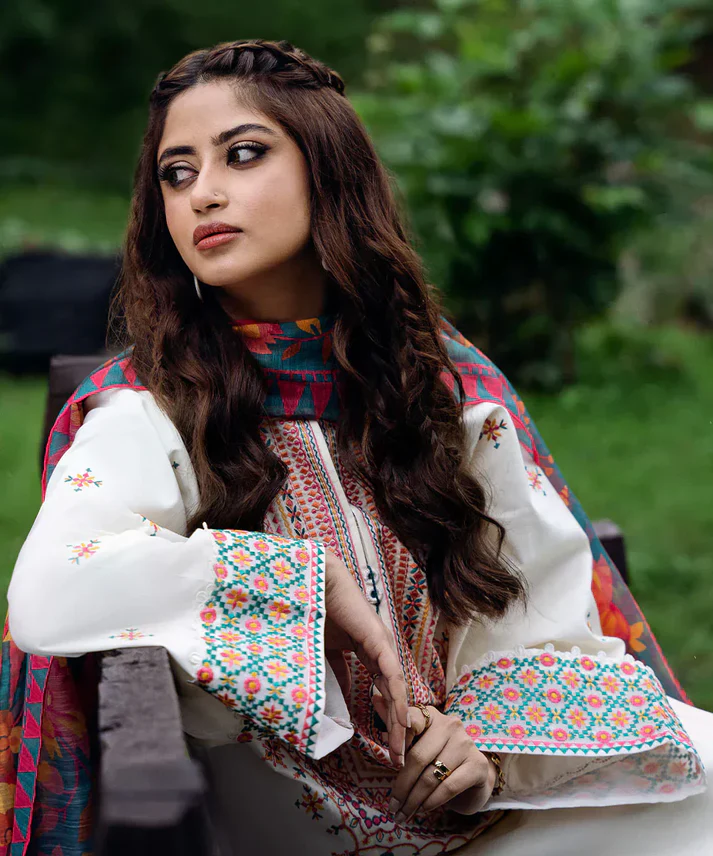 Lawn-3PC Embroidered Shirt with Digital Printed Jacquard Dupatta - 5148 - Image 3