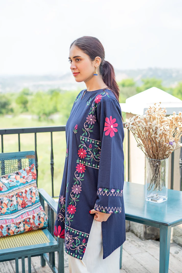 Lawn-2pc Embroidered-5081 - Image 3