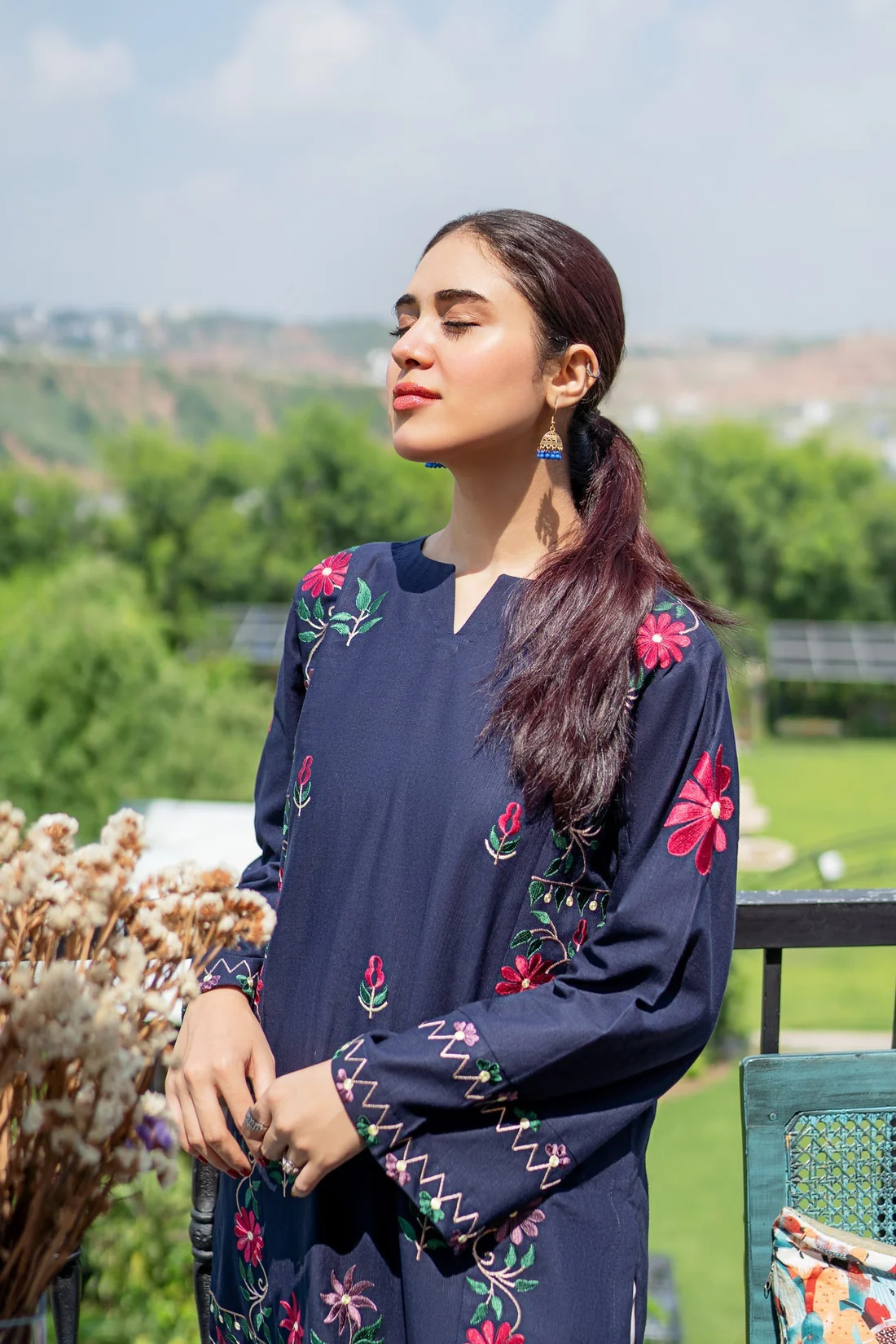 Lawn-2pc Embroidered-5081 - Image 2