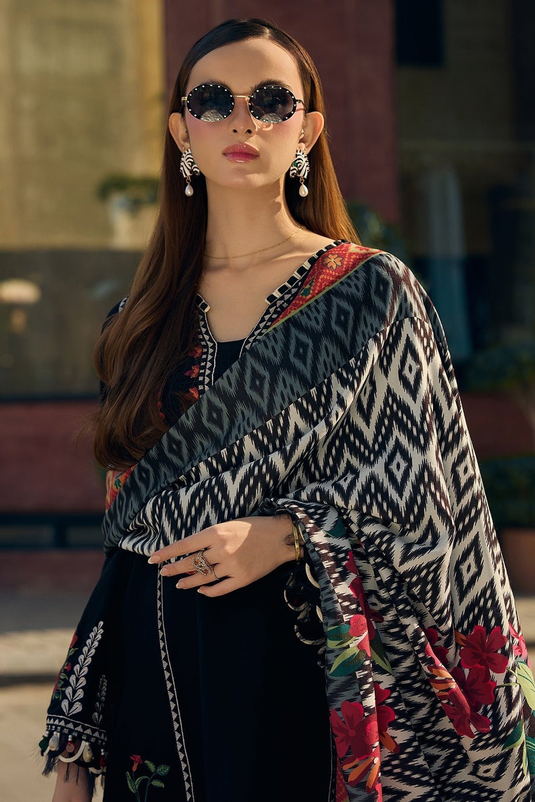 Lawn-3PC Embroidered Shirt With Digital Printed Jauqard Dupatta-5087 - Image 4