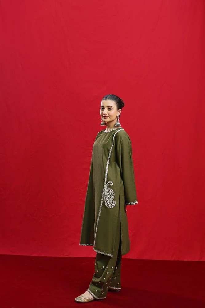 Lawn 3PC Embroidered with Digital Printed Dupatta-1047 - Image 5